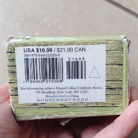 Nutshell Library By Maurice Sendak - Picture 4 of 5